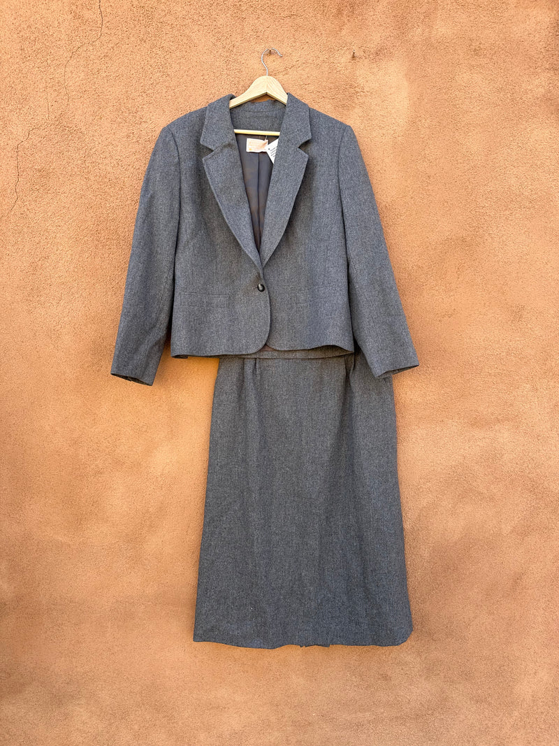 Gray Pendleton Wool Suit - 18