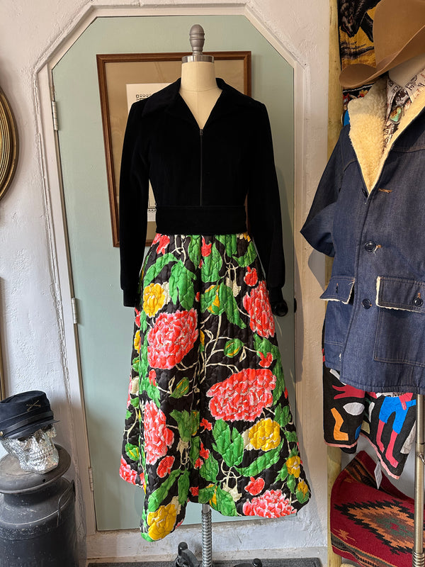 El Pavon - Santa Fe Velveteen with Quilted Floral Skirt 60's Dress