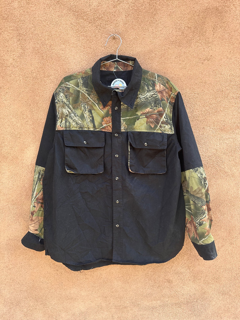 Black & Camo Hunting Long Sleeve Shirt - XL?