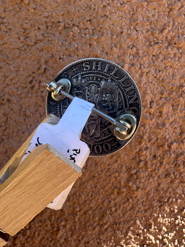 1900 Silver Shilling Queen Victoria Pin