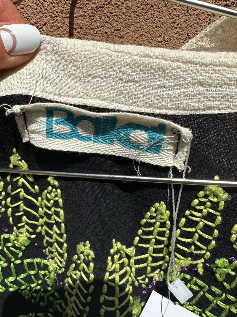 Linen Open Robe with Embroidered Detail - Hamsa Hand