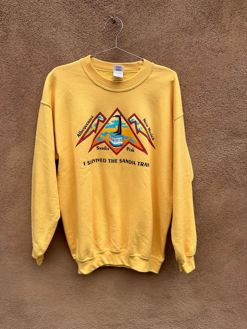 Sandia Tram Sweatshirt - Yellow