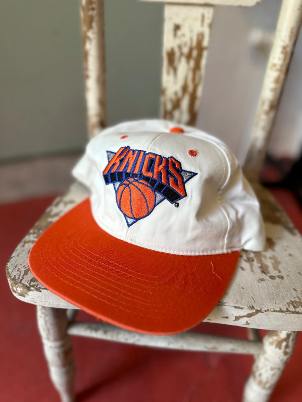 Vintage 1990's White New York Knicks Snapback Cap – DESERT MOSS
