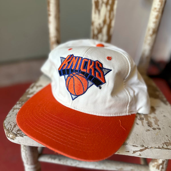 Vintage 1990's White New York Knicks Snapback Cap – DESERT MOSS