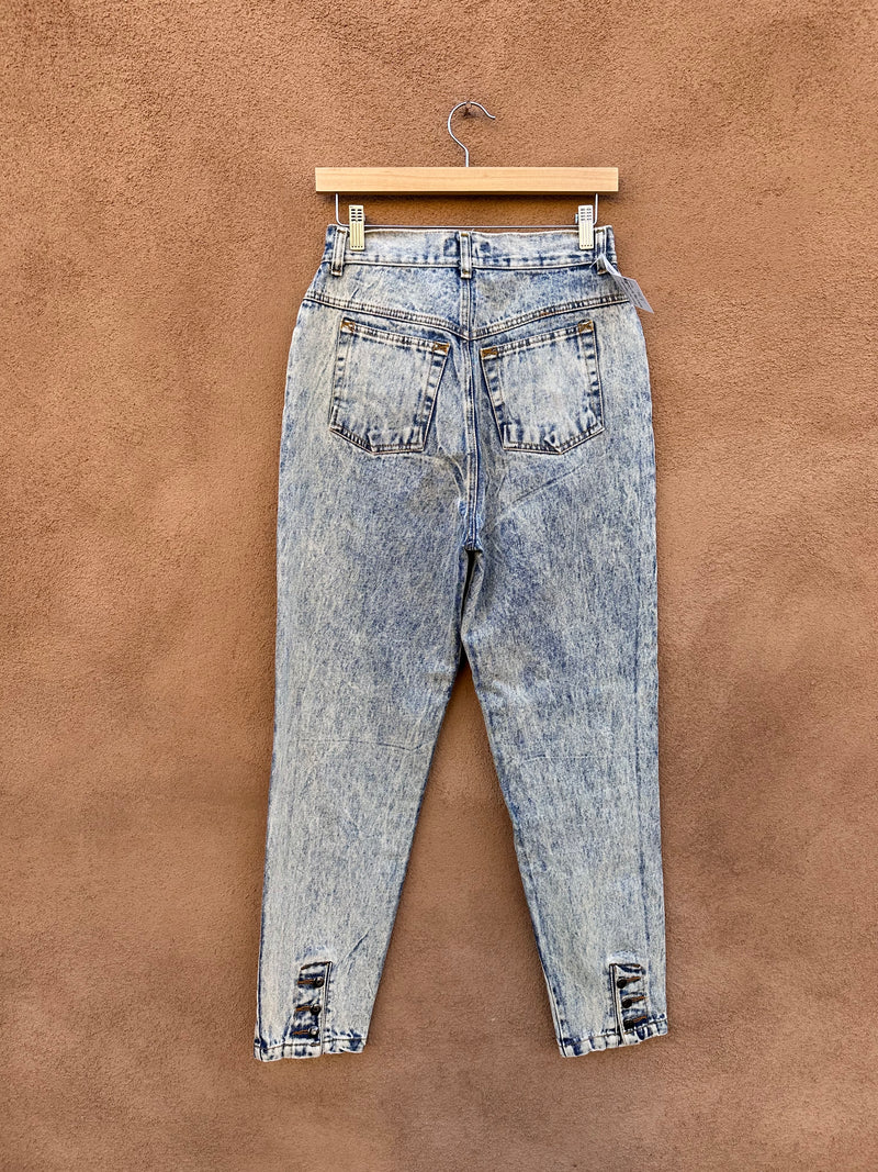 Acid Washed Jeans with Tapered Button Leg by Cap Ferrat - 11 - w: 28