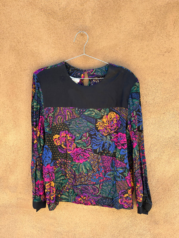 D.K. Gold Abstract Long Sleeve Blouse