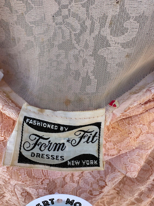 1940's Form Fit Lace Dress - as is
