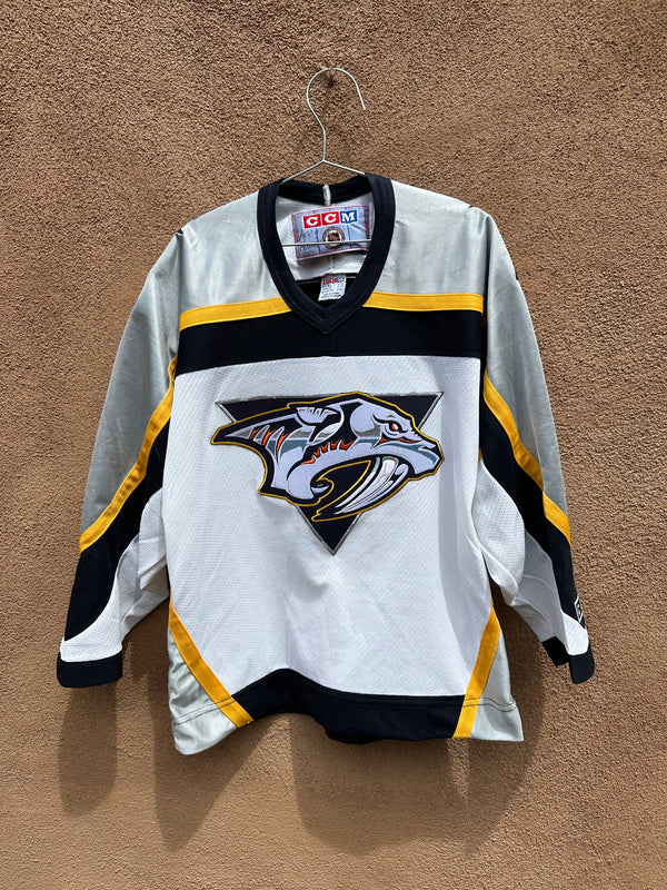 Boys L/XL Nashville Predators CCM Hockey Sweater