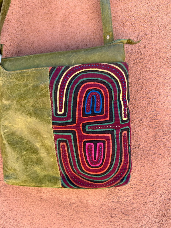Green Leather Purse with Columbian Wayúu Tapestry
