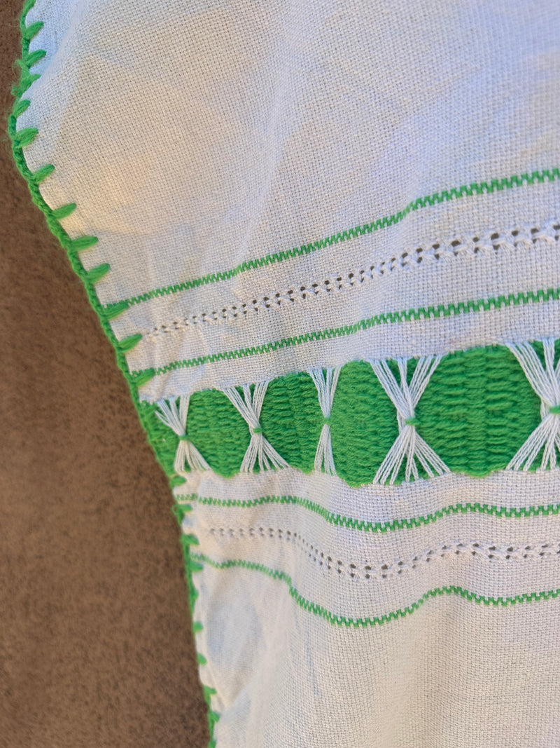 Embroidered Mexican Vestido