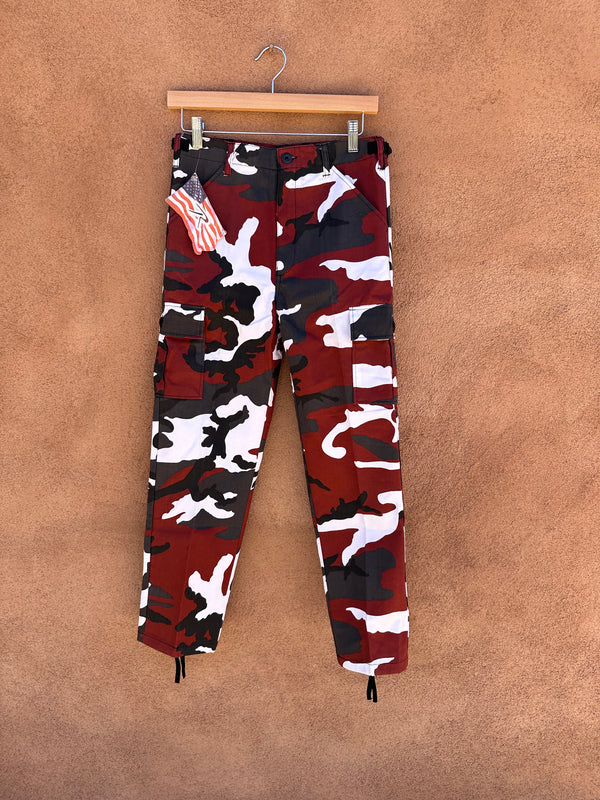 Red Camo Cargo Pants 25/29 x 26 - Deadstock