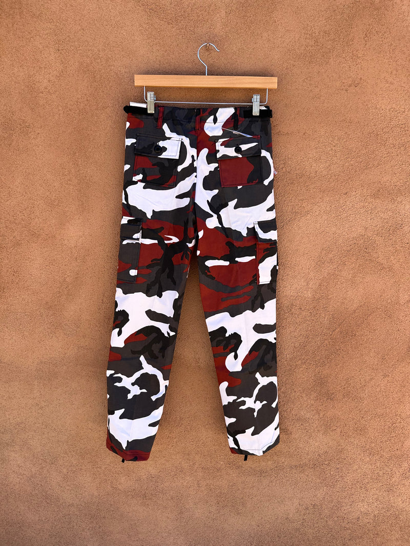 Red Camo Cargo Pants 25/29 x 26 - Deadstock