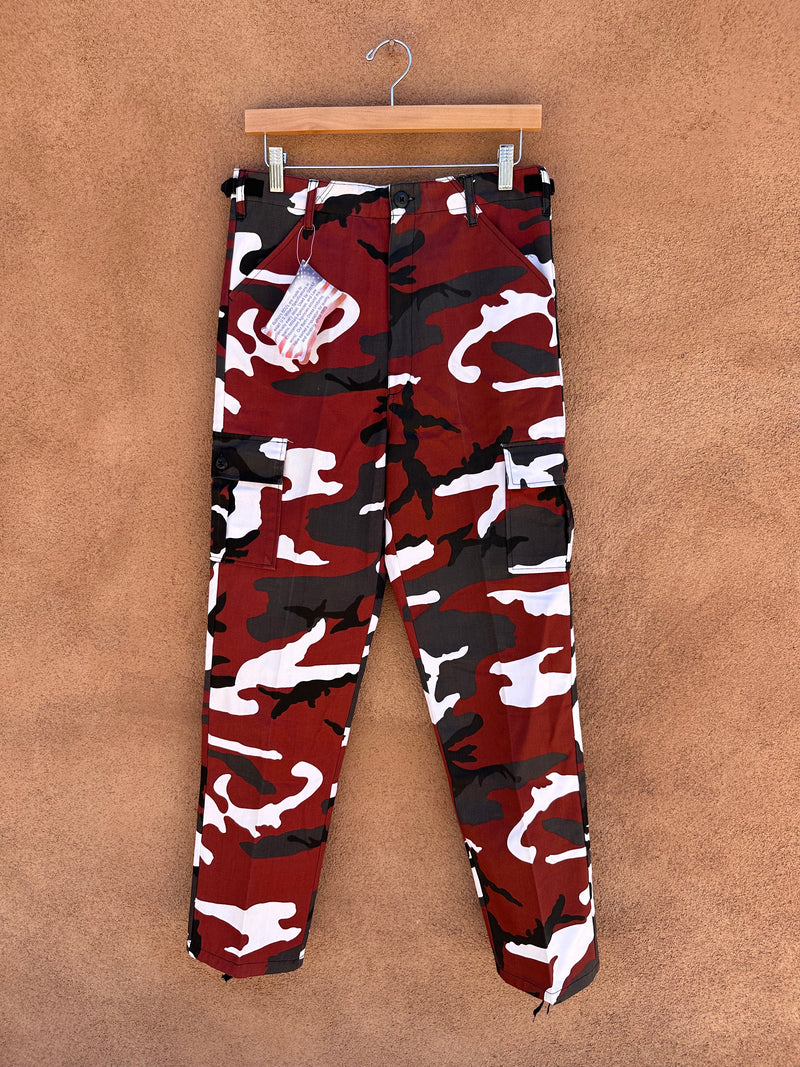 Red Camo Cargo Pants 27/31 x 29 - Deadstock