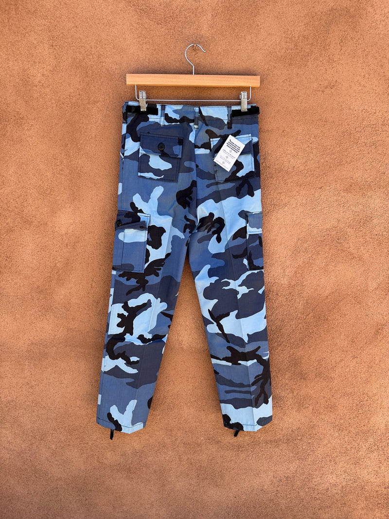 Blue Camo Cargo Pants 25/29 x 26