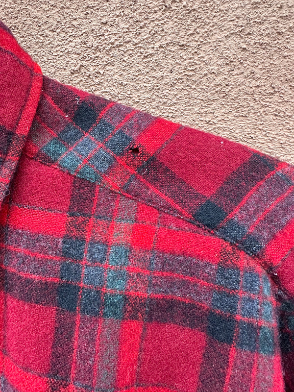 Red/Gray/Black Medium Pendleton Wool Shirt