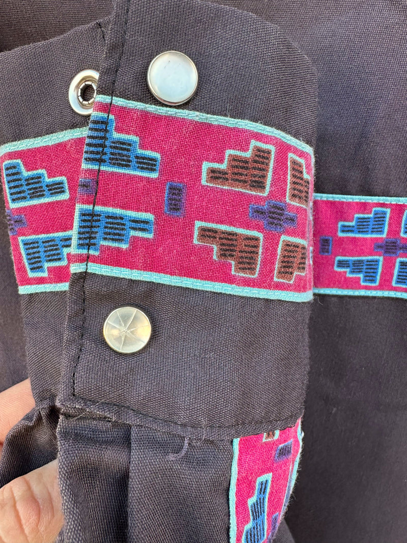 Black & Pink Santa Fe Style Deep V Shirt - large?
