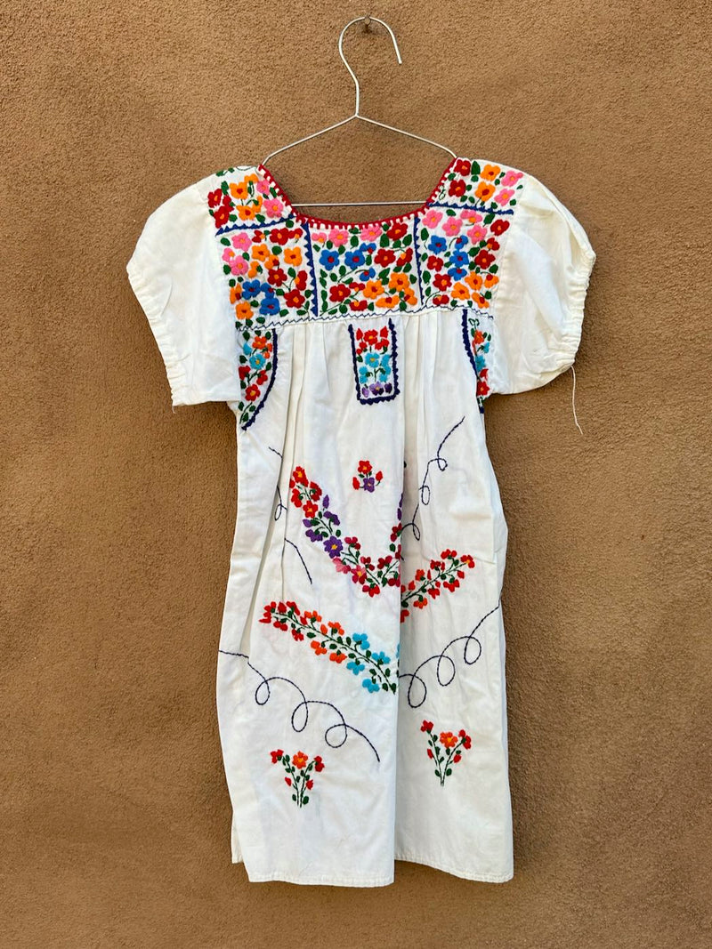 Girls Embroidered Mexican Dress - as is