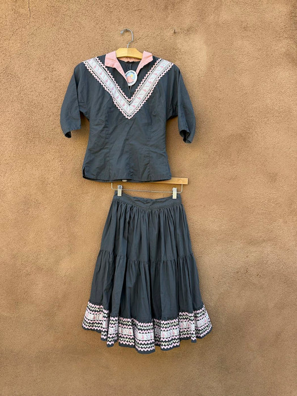 1940's Buckboard Fashions Patio/Fiesta Dress Set - Gray & Pink