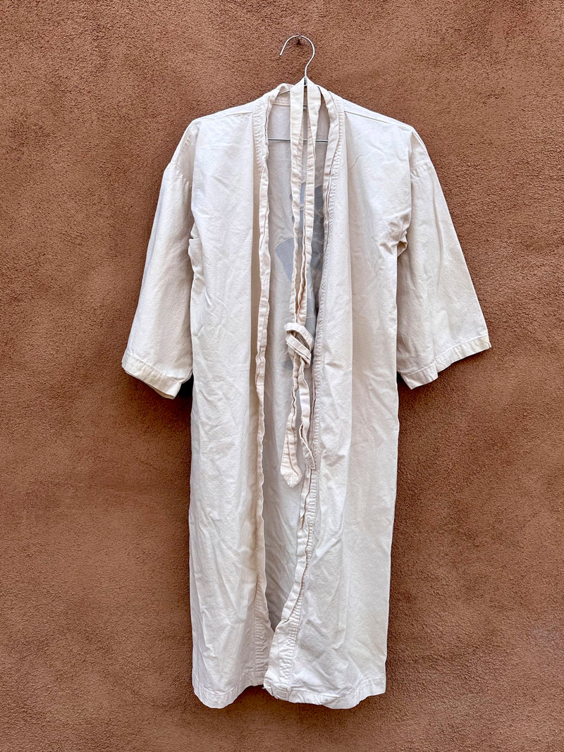 Minimalist Robe with Traditional Kanji Writing