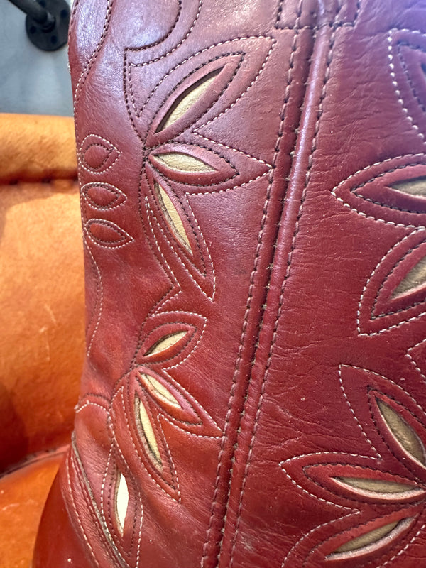 1980's Dingo Reddish Brown Boots with Tall Leather Heel & Inlay - 6M