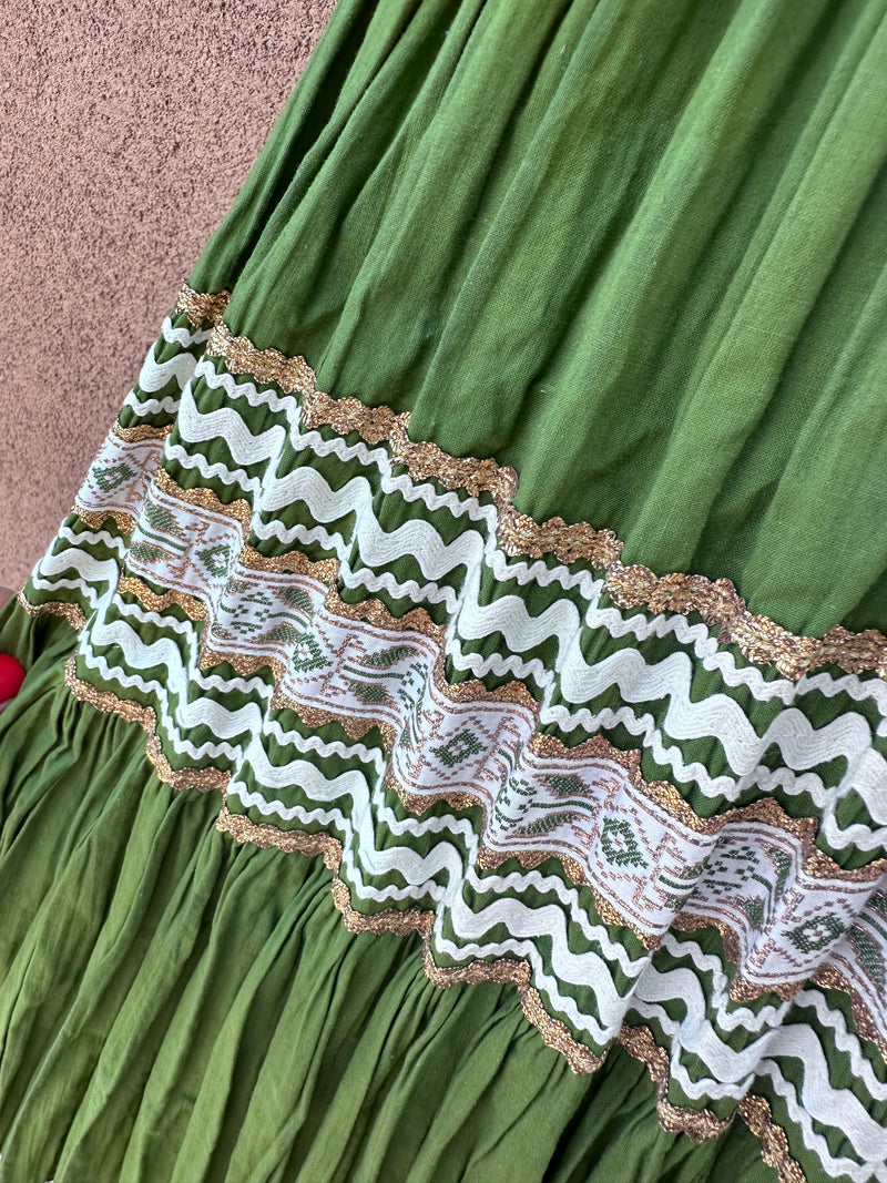 Fiesta/Patio Outfit with Interchangable Tops Green with White and Gold Ric Rac