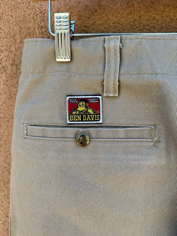 Khaki Ben Davis Slacks - 32