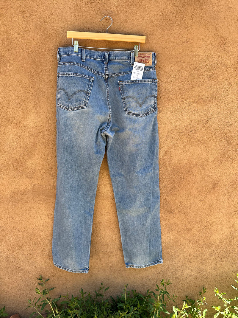 Levi's 550 Denim - Relaxed Fit 38 x 32 (Lighter Wash)