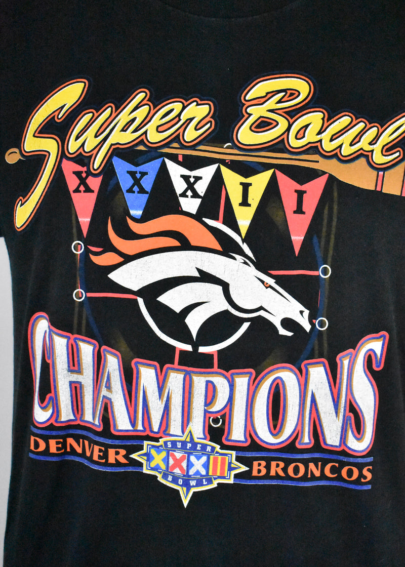 1998 Denver Broncos Super Bowl XXXII Champion T-Shirt