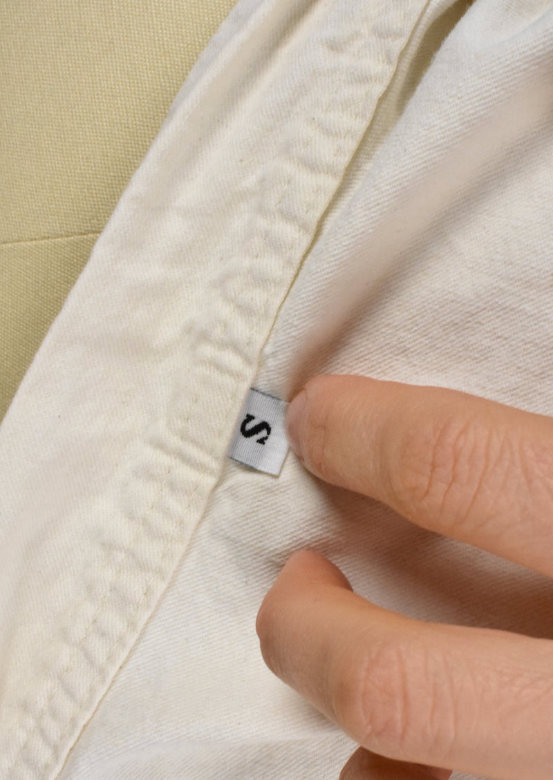 Minimalist Robe with Traditional Kanji Writing
