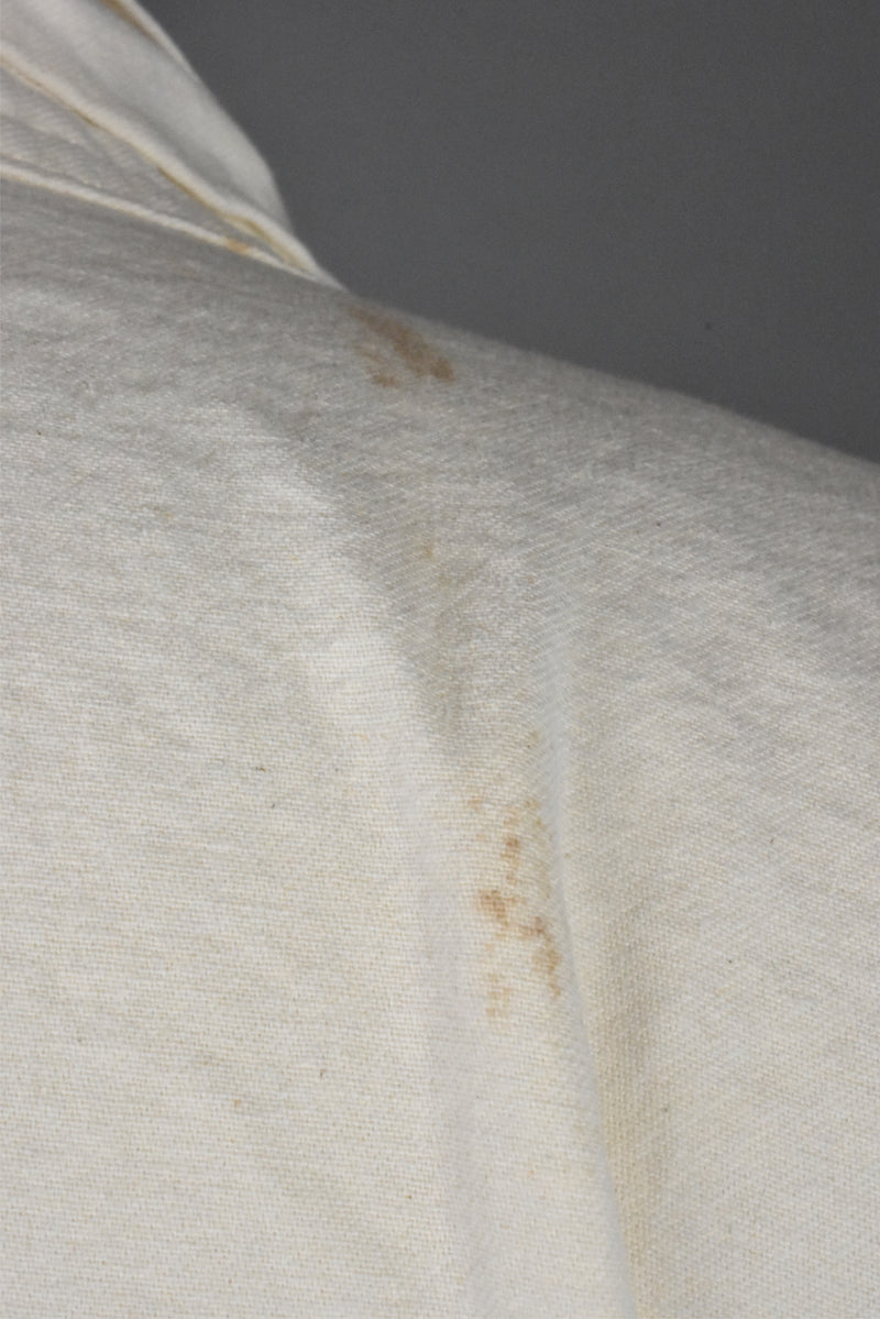Minimalist Robe with Traditional Kanji Writing