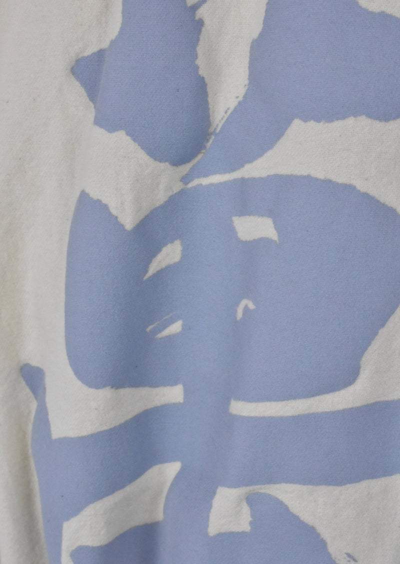 Minimalist Robe with Traditional Kanji Writing