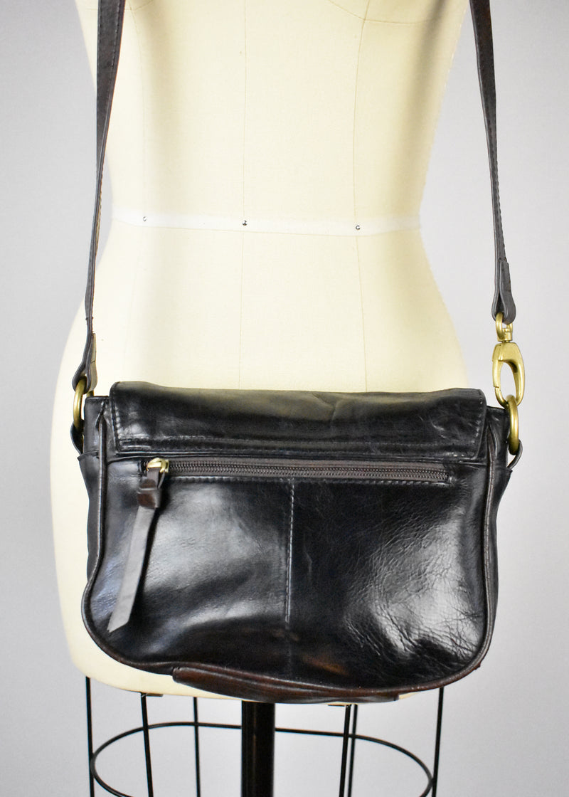 SOLD TIGNANELLO Crossbody Purse Pebbled Leather | Purses crossbody, Leather  shoulder bag, Pebbled leather
