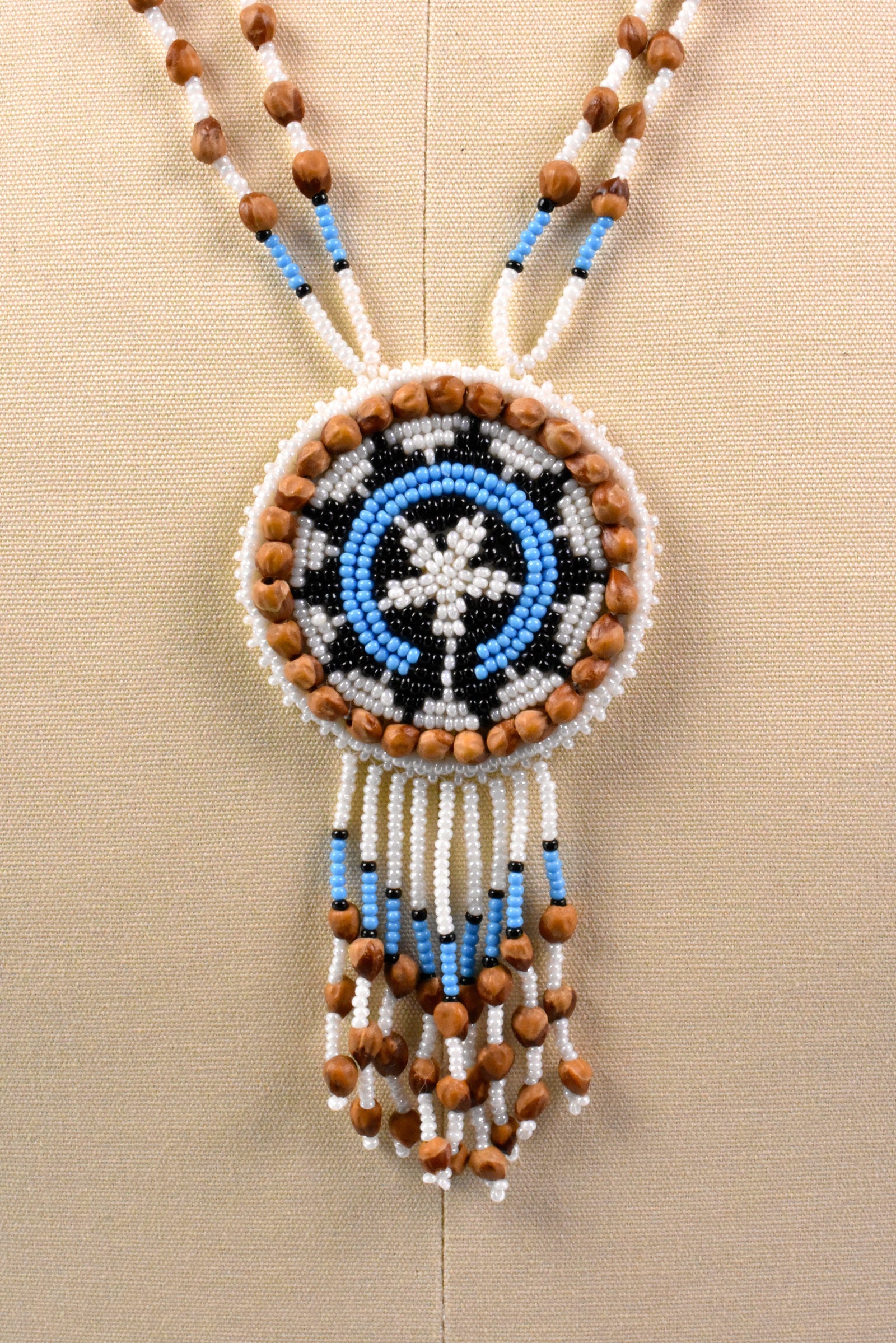 Vintage Southwest Native Indian Beaded Rosette Necklace with  display picture 1