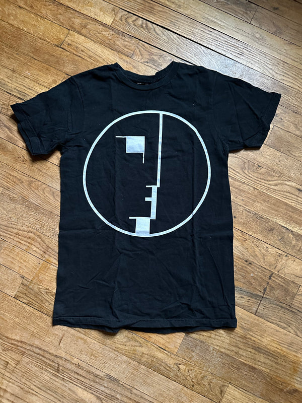 Bauhaus Tee