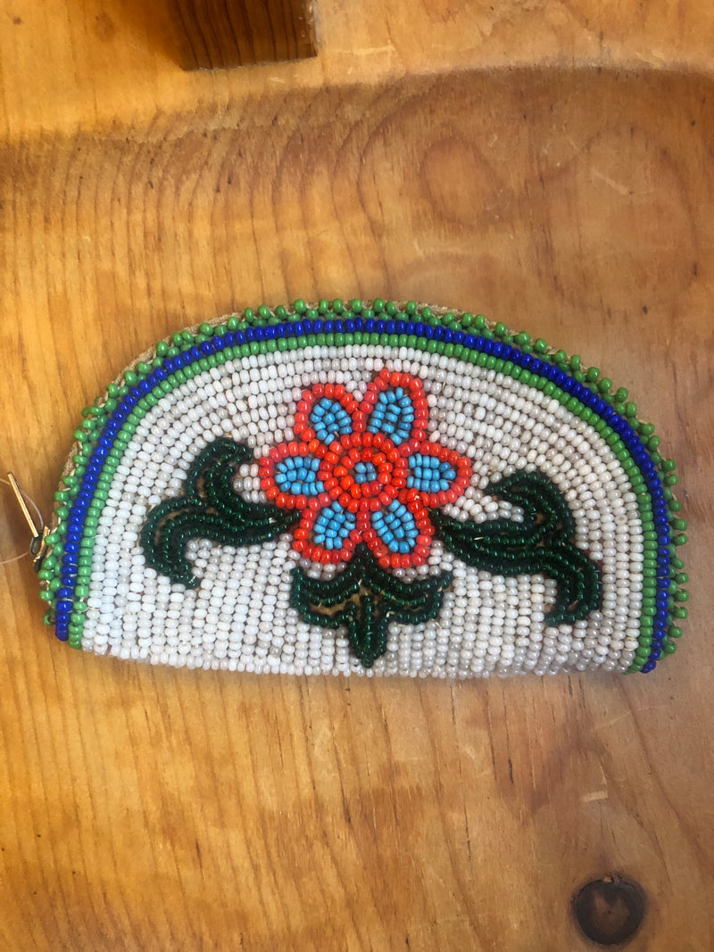D-Shaped Beaded Leather Coin Purse