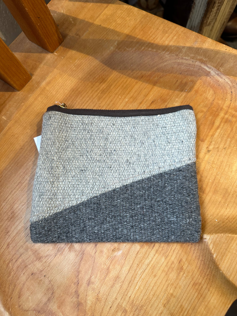 40's Era Wool Zip Pouch - Green