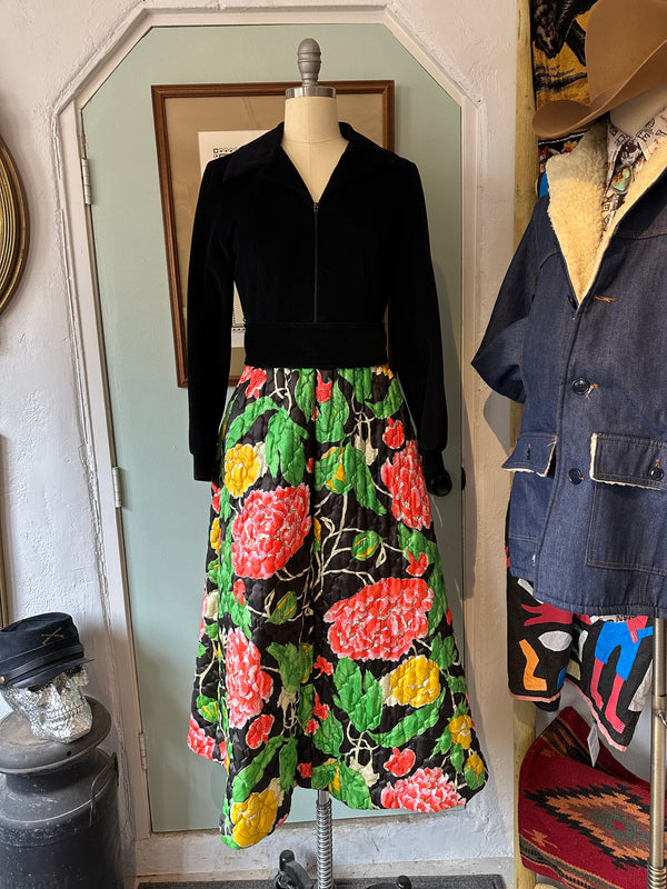 El Pavon - Santa Fe Velveteen with Quilted Floral Skirt 60's Dress