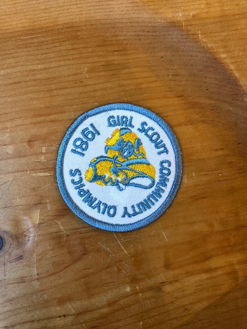 Girl Scout Community Olympics Blue/Gold 1981 Patch