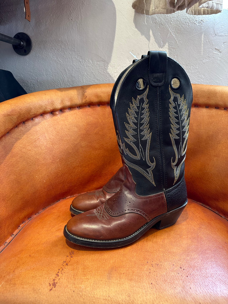 Two Tone Durango Boots with Riding Heel and Pull Holes - 8D